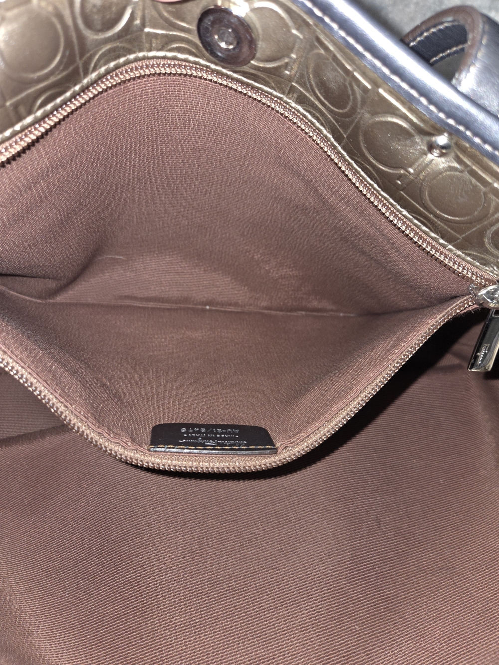 Salvatore Frrragamo Gancini Tote Bag - Picture 9 of 11